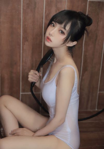 穿成花瓶后我沉迷做饭_1080P动漫在线观看